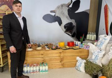Министру сельского хозяйства РТ представили продукцию ЗМК в Буинске