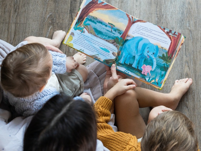 454 детских сада Татарстана получили книги «Обними меня» в подарок от ЗМК 