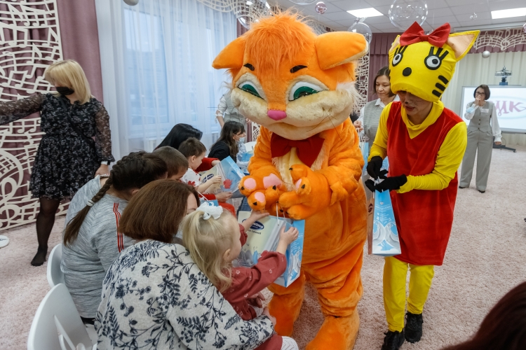 В декаду инвалидов АО «ЗМК» поддержал особенных детей в Казани и Зеленодольске