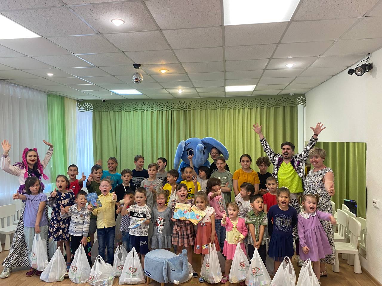 ЗМК поздравил с Днем защиты детей более 500 юных татарстанцев