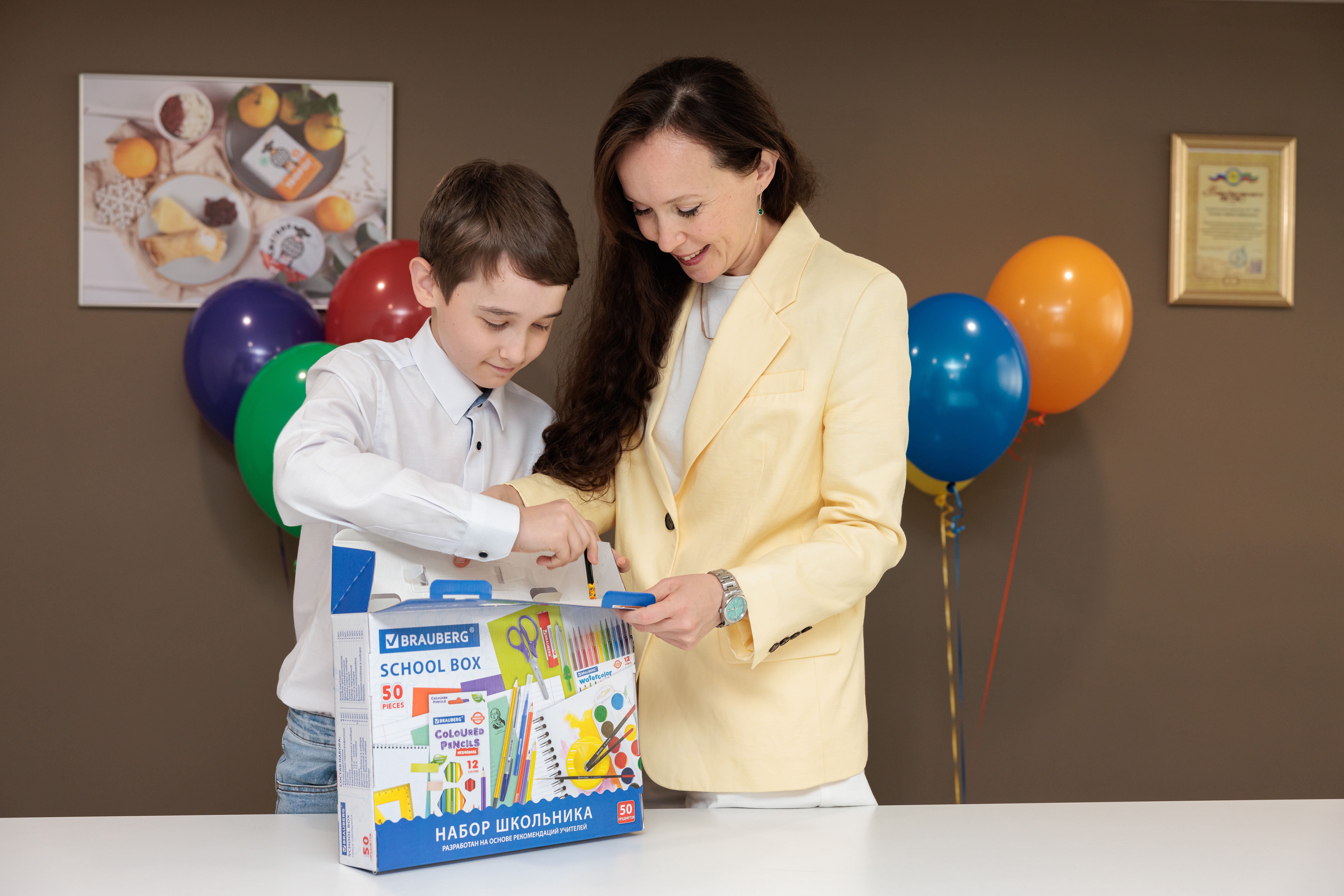 За 15 лет ЗМК вручил более 5 тысяч школьных наборов для детей сотрудников ко Дню знаний 