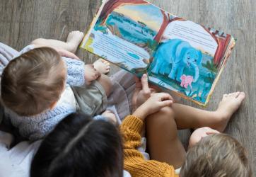 454 детских сада Татарстана получили книги «Обними меня» в подарок от ЗМК 