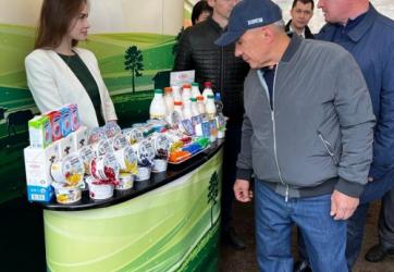 «Знаю ваши продукты, они вкусные»: президент РТ оценил работу ЗМК 
