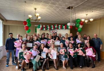 ЗМК наградил 169 сотрудников в честь Дня сельского хозяйства и перерабатывающей промышленности